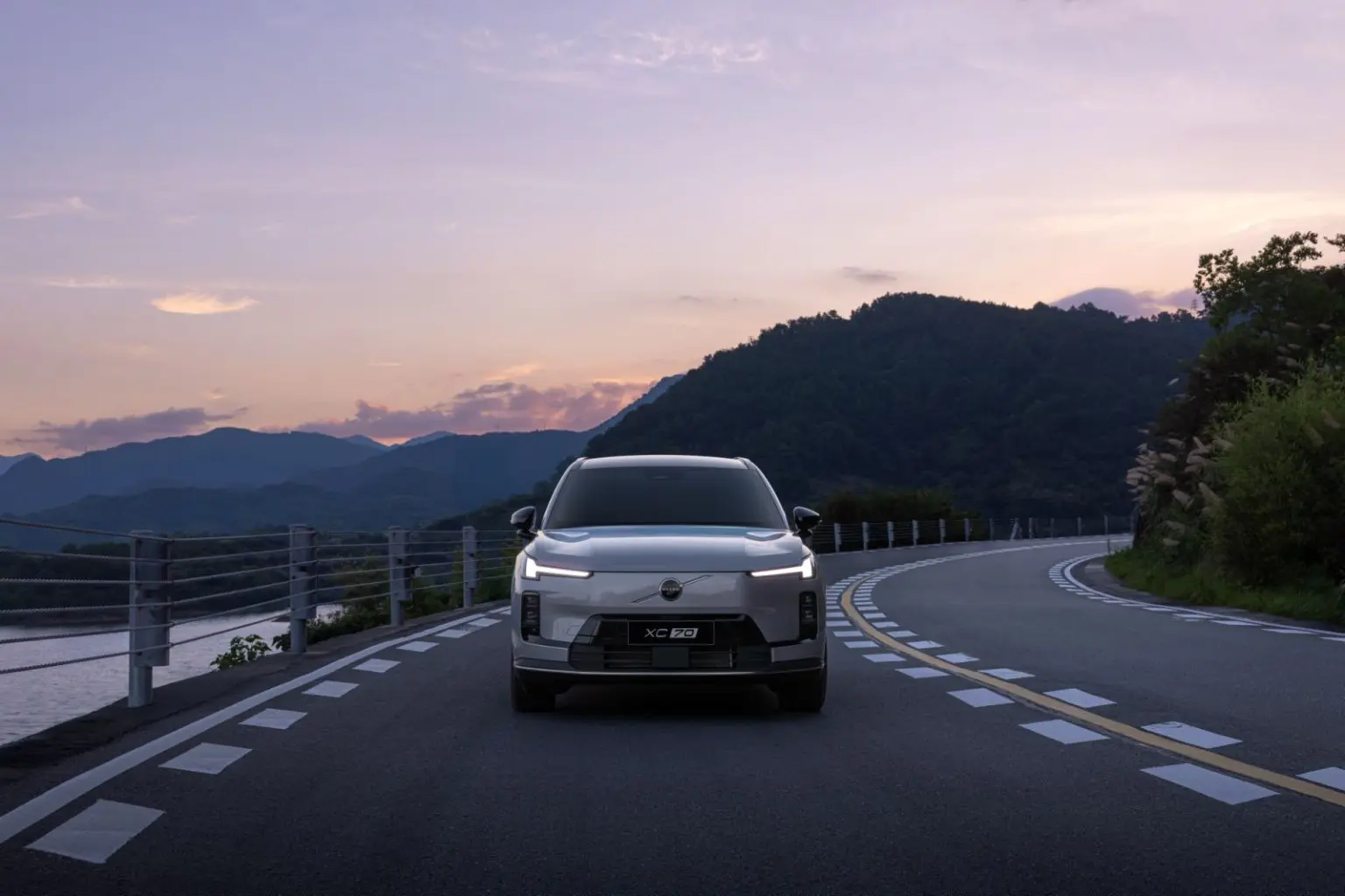 别再说领克08了，沃尔沃XC70跟它不一样！