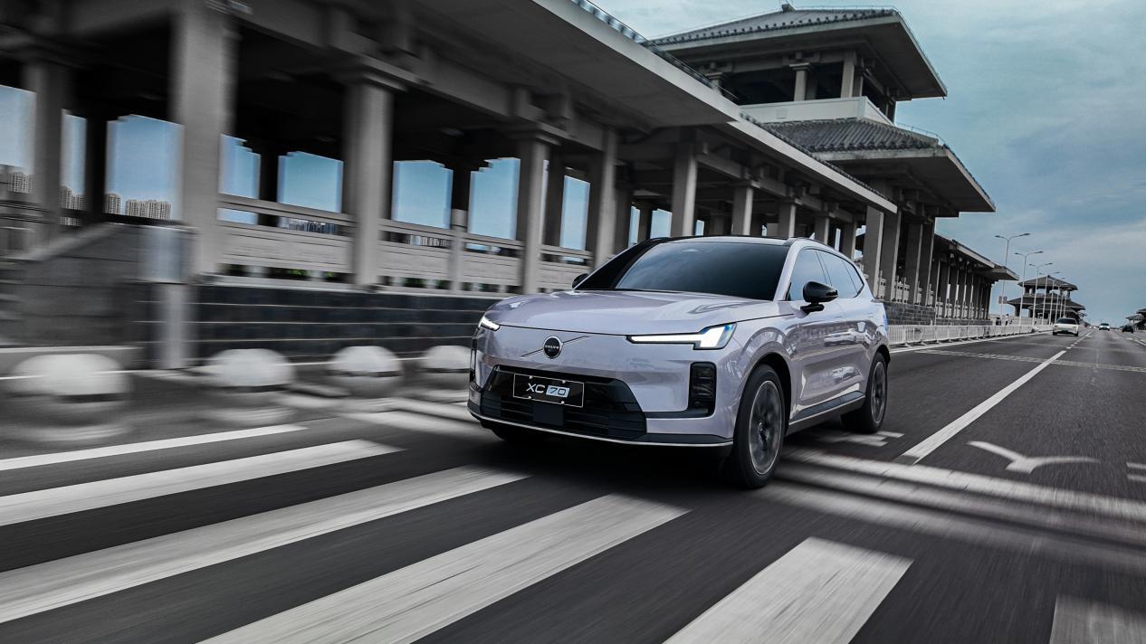 动力、续航再突破,沃尔沃全新XC70如何面面俱到?