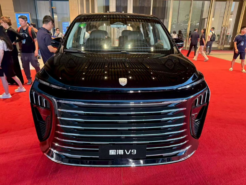 吴镇宇力荐，东风风行星海V9越享系列补贴后14.99万元起