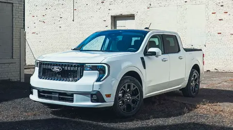 福特因仪表板盖脱落隐患召回部分Maverick